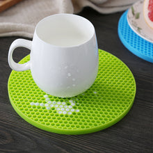 Load image into Gallery viewer, Kitchen Tools Gadgets 18/14cm Silicone Mat Heat Resistant Cup Mat Coasters Round Non-slip Table Placemat Kitchen Accessories M.