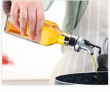 Load image into Gallery viewer, Kitchen Jars For Spices Rotating Glass Cruet Seasoning Jar Set BBQ Pepper Salt Shakers Paprika Bottle Kitchen Storage Rack Jar