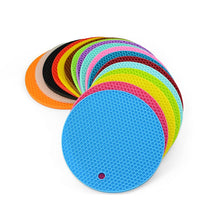 Load image into Gallery viewer, Kitchen Tools Gadgets 18/14cm Silicone Mat Heat Resistant Cup Mat Coasters Round Non-slip Table Placemat Kitchen Accessories M.
